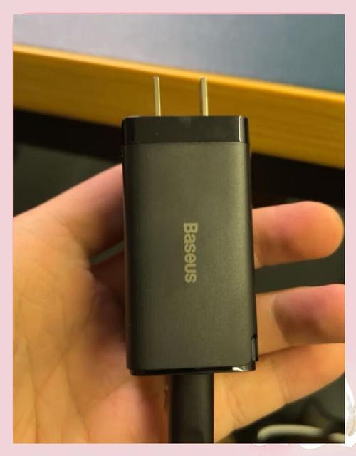 倍思 65W 氮化镓 Pro 充电器：氮化镓充电器的新标杆