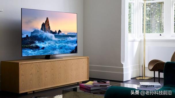 三星 S95D OLED 电视抗眩光黑科技:明亮环境观影无惧反光
