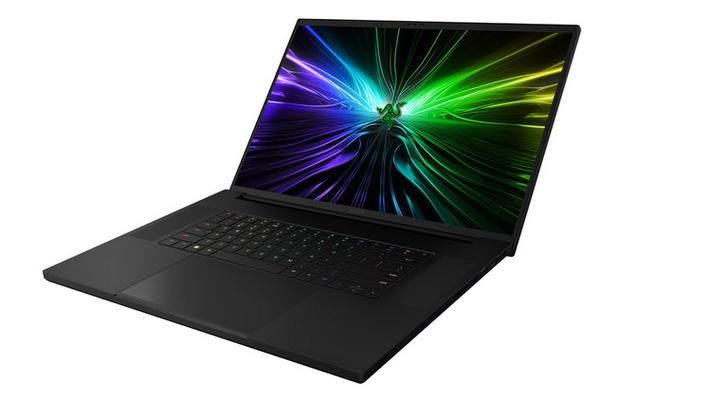 Razer Blade 18游戏本实测:RTX4090+240Hz 4K屏的性能极限