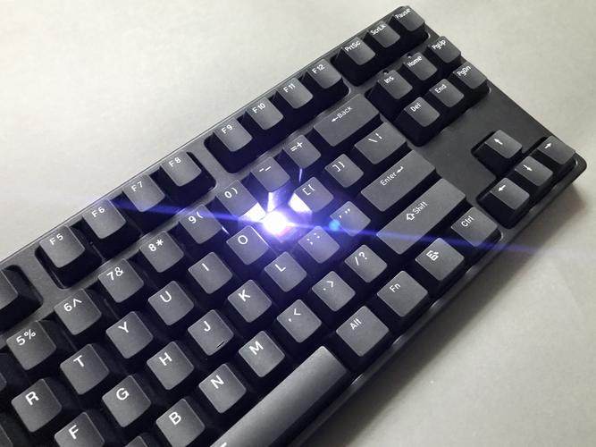 高斯 GS87D：入门级机械键盘的性价比之选