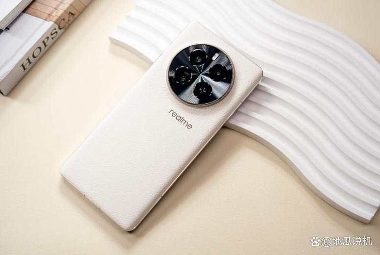 真我 realme GT5 Pro 骁龙8 Gen3性价比:旗舰芯普及先锋