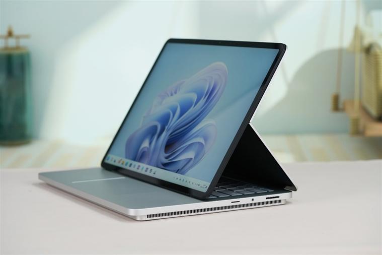 微软 Surface Laptop Studio 2 变形记:创意工作者的梦幻装备