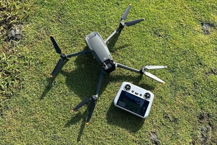 DJI Mavic 3 Pro无人机实测:哈苏相机+长续航能飞多远?