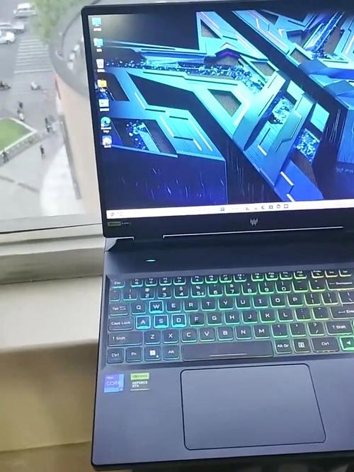 宏碁掠夺者・擎 AI：酷睿 Ultra 9+RTX 5090，AI 赋能游戏本