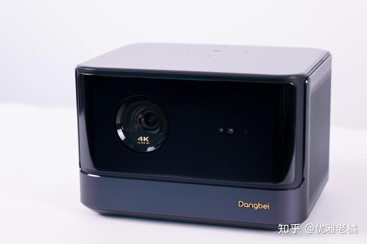 当贝X5 Ultra激光投影仪:墙面直投效果媲美幕布?