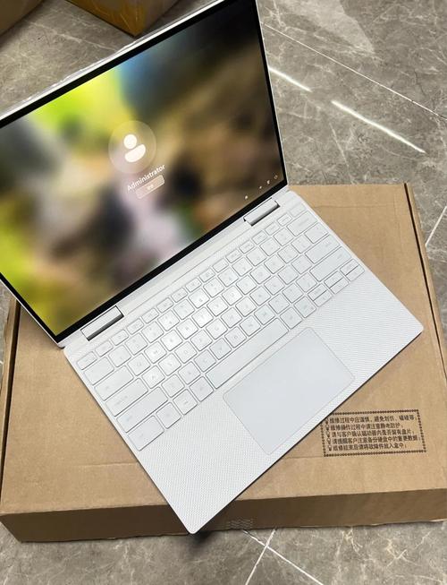 戴尔 XPS 13 Plus 极简美学：无边框键盘，未来感十足