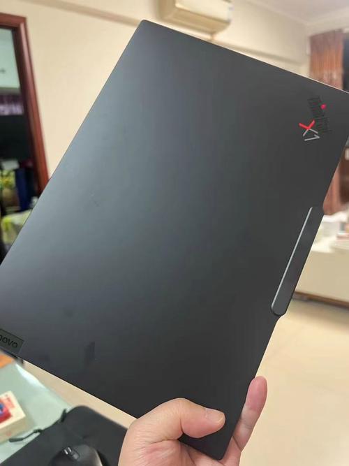 ThinkPad X1 Carbon Aura AI 元启版：AI 语音助手识别准确率仅 75%？