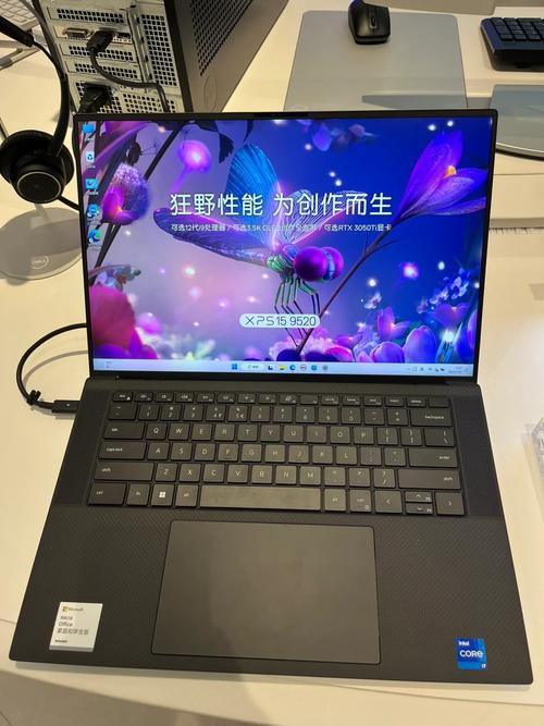微软 Surface Laptop 5 vs. 戴尔 XPS 15 2025：商务本便携与性能评测