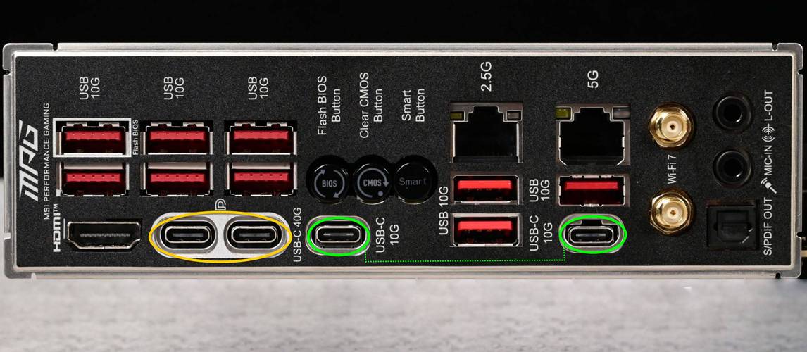 ROG Strix SCAR 18:双雷电4接口扩展能力实测