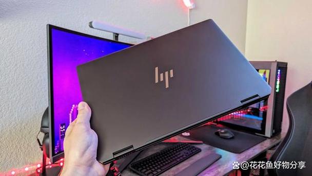 HP Spectre x360 16 2023评测：二合一笔记本的生产力进化