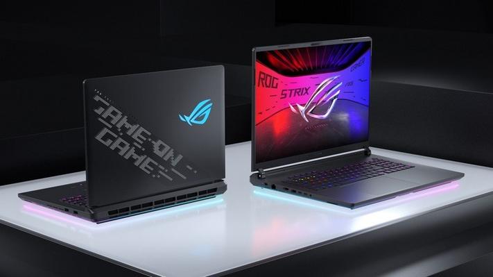 华硕ROG Strix SCAR 18游戏本评测:240Hz 4K屏的电竞革命
