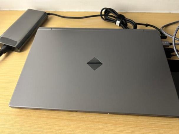 惠普暗影精灵乐享版:14 代酷睿 i7+RTX 4060,双烤稳定 160W