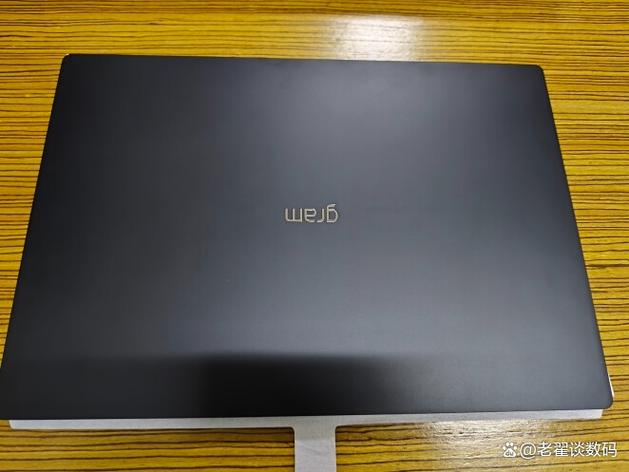 LG Gram 17续航神话：20小时移动办公实测
