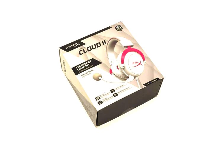 HyperX Cloud III电竞耳机:DTS音效与记忆棉舒适性平衡