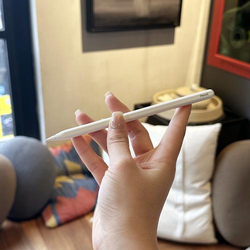 苹果Pencil Pro触控笔爆料:创作工具的交互革命