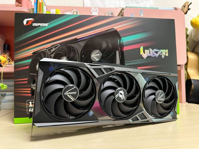 Dell Alienware m16 R2游戏本测评:RTX 4070性能释放实测