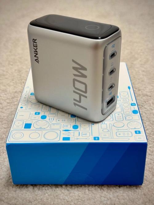 Anker 737移动电站：140W氮化镓快充+24000mAh能量堡垒