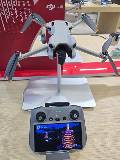 大疆 Mini 4 Pro 航拍体验:4K HDR 与全向主动避障的创作突破