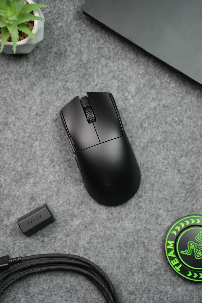 雷蛇毒蝰V3 Pro无线鼠标实测:20000DPI能否满足电竞玩家需求