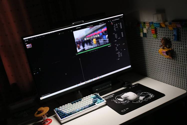 明基SW272U设计显示器:Pantone双认证色彩管理