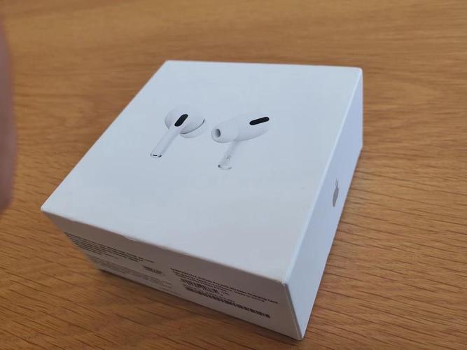 Apple AirPods Pro 3:自适应通透 + 无损音质,iOS 用户终极耳塞?