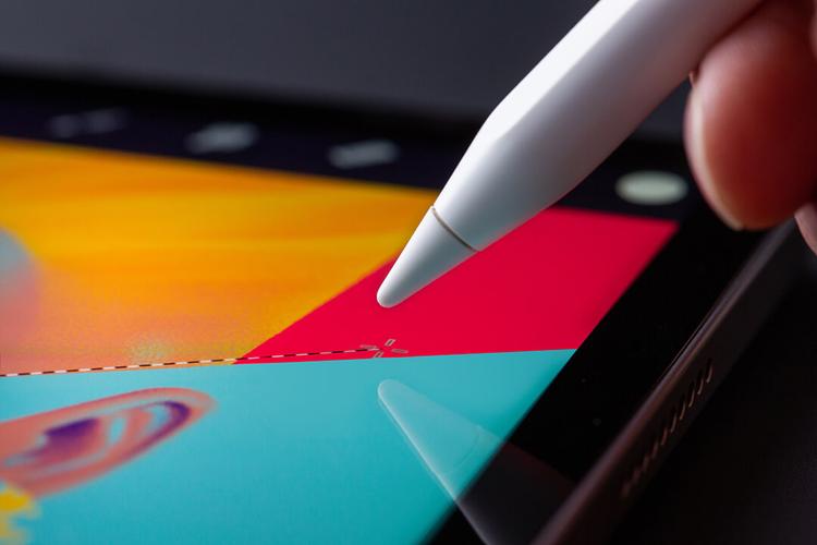 iPad Pro M2压感革新:Apple Pencil悬停创作新维度