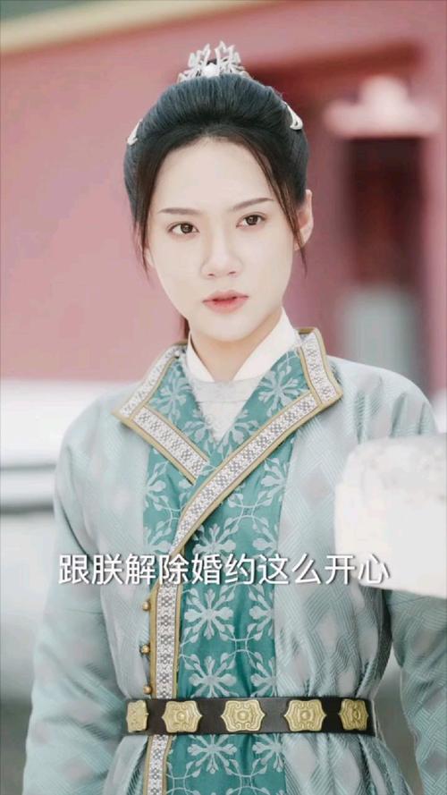 短剧《我和女帝有个约会》用户互动:如何引发社交裂变?