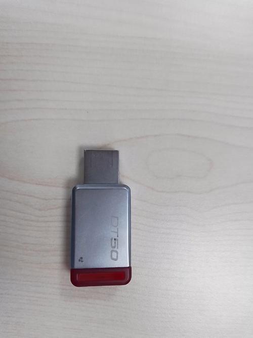 金士顿 DataTraveler Max 1TB U 盘评测：USB 3.2 接口，传输速度能达多少？​